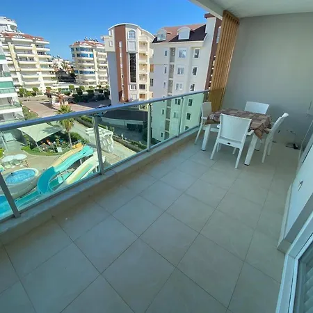Emerald Park Residence Apartman *