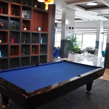 Emerald Park Residence * אלאניה